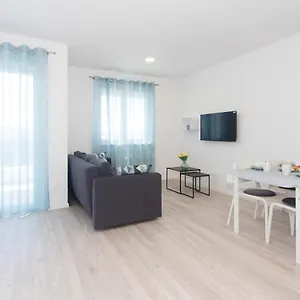 delminium.hotels-in-trogir.com/